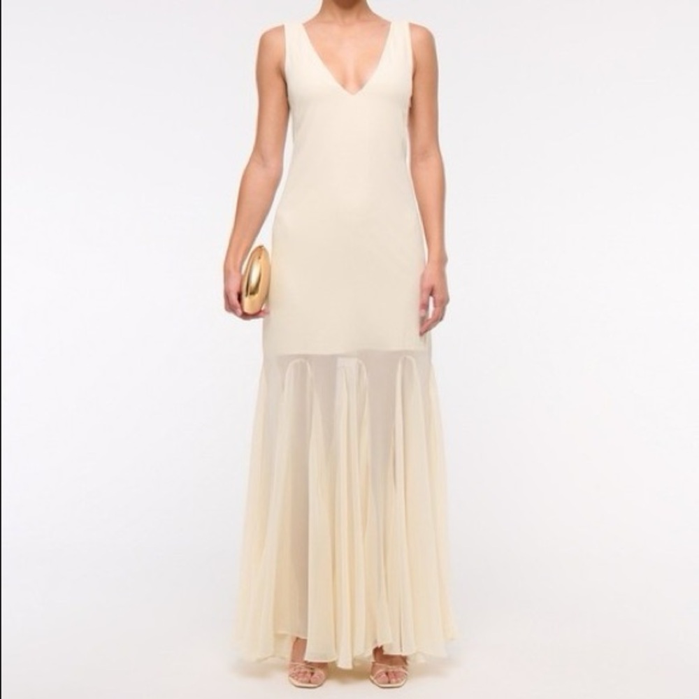 NWT Abercrombie & Fitch Cream Godet Maxi dress, Small graduation, bride, shower - Picture 4 of 10